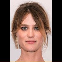 Мекензи Дејвис Mackenzie Davis